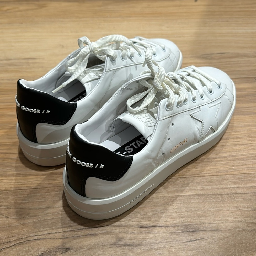 golden goose tennis shoes size 42 US 9